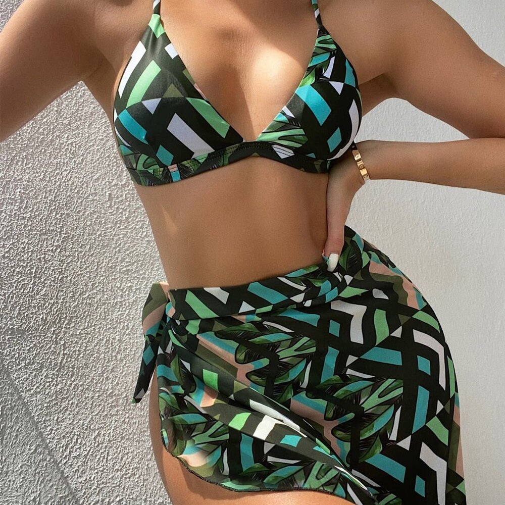 NWT Women’s 3 piece bikini set